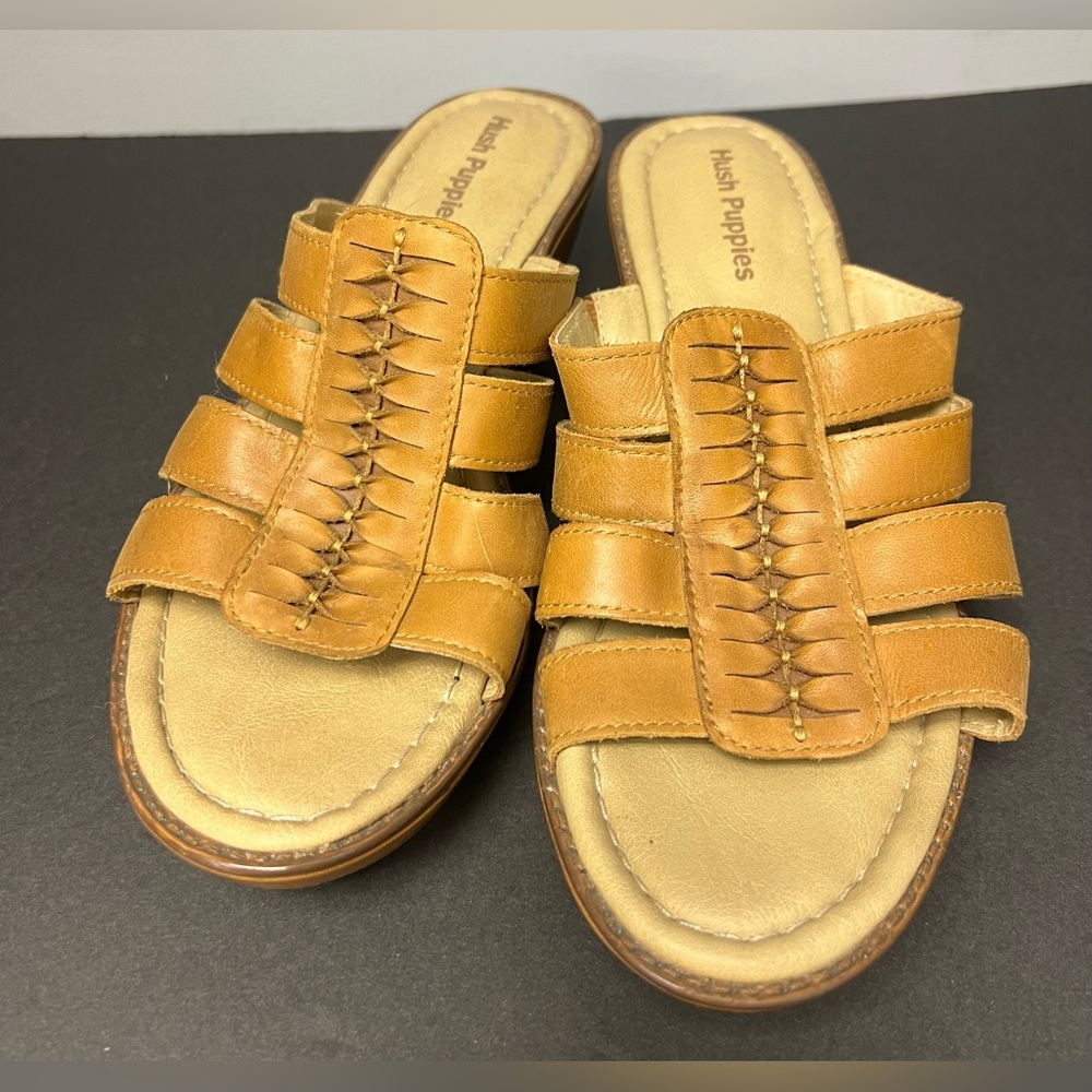 Hush Puppies- Wedge Sandal-Tan, Size:9,‎  Pre-Owned - Picture 2 of 7
